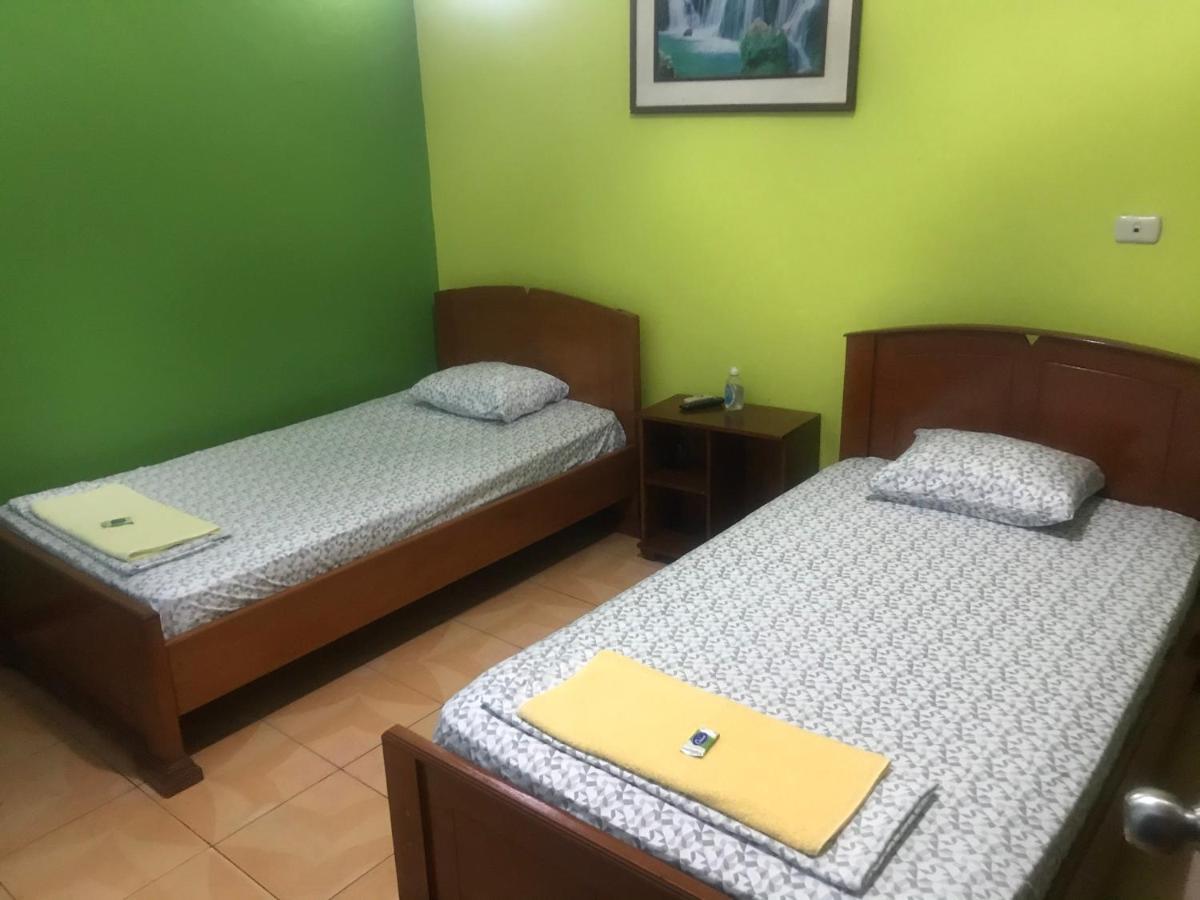 Amazon Dream Hostel With Ac And Starlink Iquitos Exteriör bild