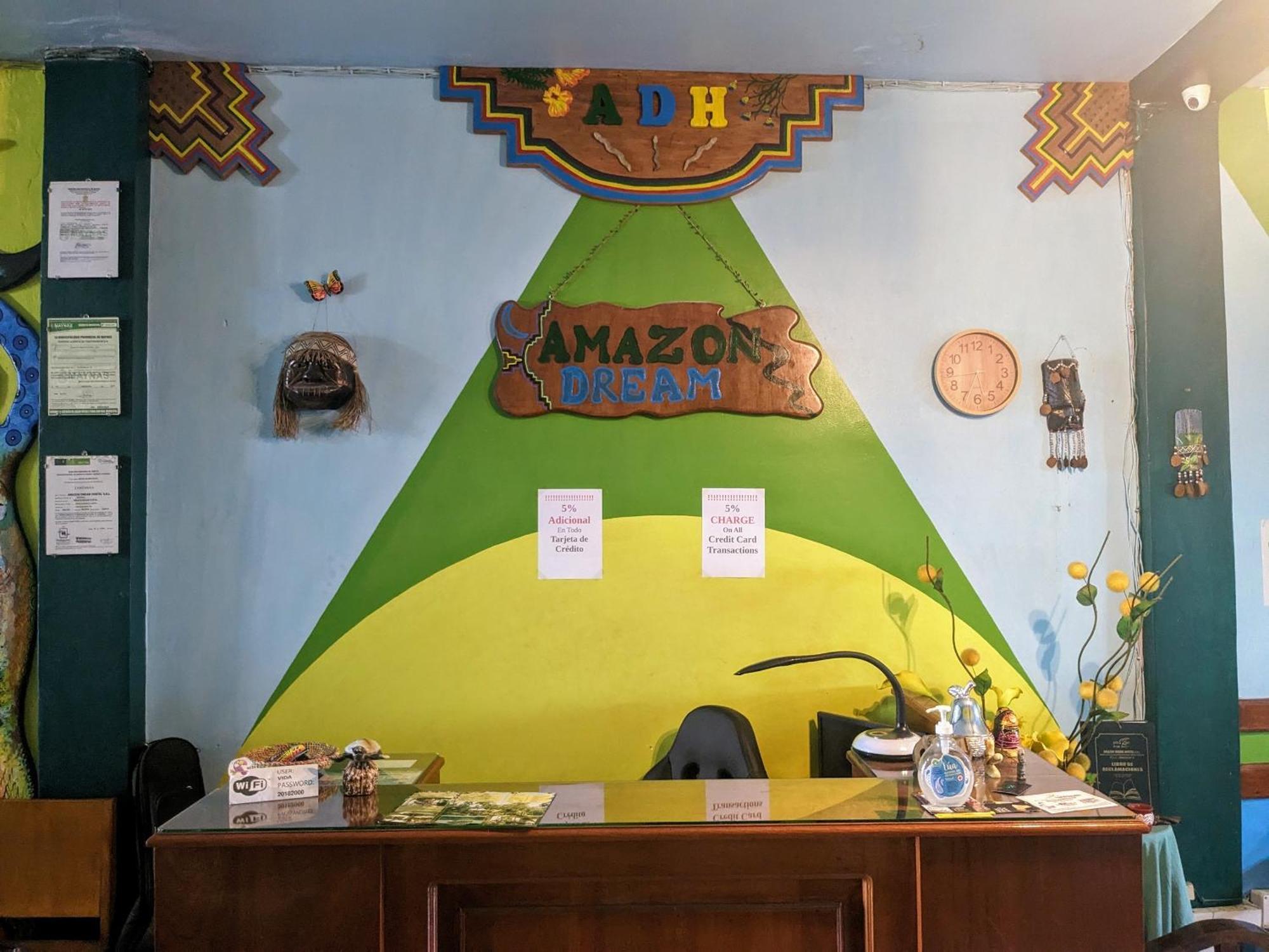 Amazon Dream Hostel With Ac And Starlink Iquitos Exteriör bild