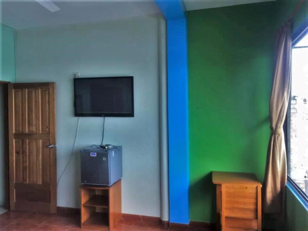 Amazon Dream Hostel With Ac And Starlink Iquitos Exteriör bild